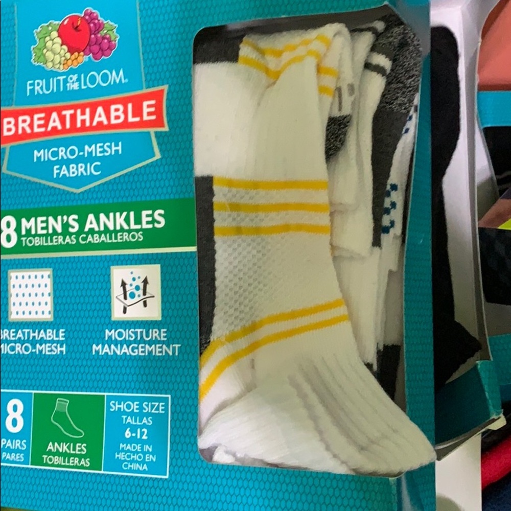 Men’s fruit of loom micro mesh socks size 6-12